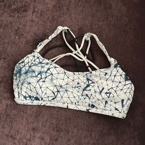 Lululemon sports bra